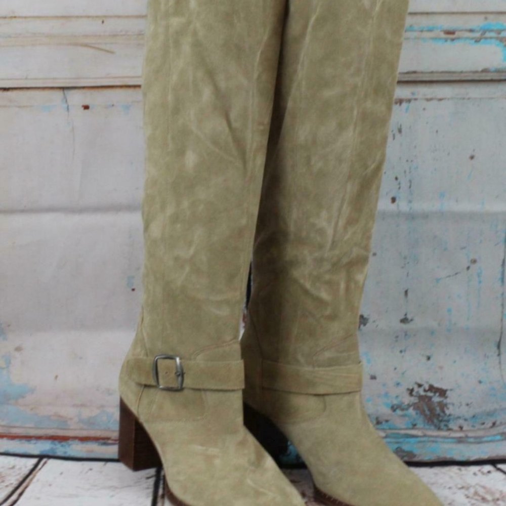 FREE PEOPLE DAHILIA SUEDE  BOOTS 8.5 NEW W/O BOX